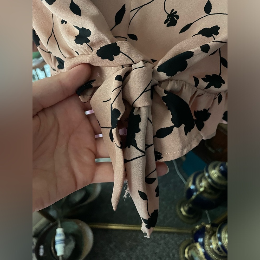 Sienna Sky Dusty Pink and Black Floral Faux Tie Style Crop Top - Picture 3 of 5